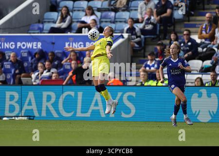 LEICESTER, REGNO UNITO. 28 SETTEMBRE 2025. Martha Thomas del Tottenham durante la partita di Barclays Womens Super League tra Leicester City e Tottenham Hotspur al King Power Stadium di Leicester, Regno Unito. Crediti: James Holyoak/Alamy Live News Foto Stock