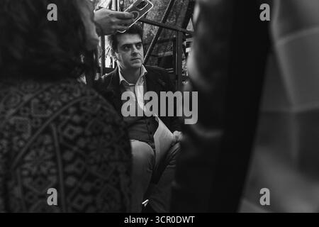 Friedendemo für Gaza unter dem motto All Eyes on Gaza Stoppt den Genozid Deutschland, Berlin AM 27.09.2025: Violinista e Aktivista Michael Barenboim ist einer der Initiatoren der Kundgebung. ALS Jude setzt er sich für den Frieden zwischen Palästinensern und Israelis ein, insbesondere durch Musik. *** Manifestazione di pace per Gaza sotto il motto All Eyes on Gaza Stop the Genocide Germany, Berlin on 27 09 2025 il violinista e attivista Michael Barenboim è uno degli iniziatori della manifestazione come ebreo, è impegnato nella pace tra palestinesi e israeliani, soprattutto attraverso la musica Foto Stock