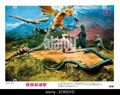 1968 Destroy All Monsters film lobby card, Giappone, epico film kaiju diretto da Ishirō Honda Foto Stock