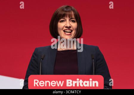 Liverpool, Regno Unito. 29 settembre 2025. Liverpool, Regno Unito. 29 settembre 2025. Bridget Phillipson MP, Segretario di Stato per l'istruzione si rivolge alla Conferenza durante la Conferenza annuale del Partito del lavoro 2025 giorno 2 presso l'ACC, Liverpool, Regno Unito, 29 settembre 2025 (foto di Mark Cosgrove/News Images) Credit: News Images Ltd/Alamy Live News Foto Stock