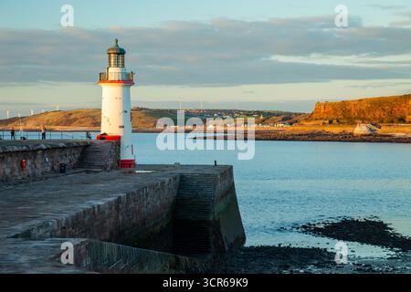 Tramonto a Whitehaven Harbour, Cumbria, Inghilterra. Foto Stock