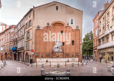 Tolosa, Francia - 8 settembre 2025: Fontana Boulbonne nella città di Tolosa, Francia Foto Stock