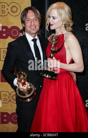Nicole Kidman e Keith Urban si sono separati dopo 19 anni di matrimonio lunedì 29 settembre 2025. WEST HOLLYWOOD, LOS ANGELES, CALIFORNIA, USA - 17 SETTEMBRE: La cantante country, chitarrista e cantautore australiano-americano Keith Urban e la moglie/attrice e produttrice australiana-americana Nicole Kidman arrivano all'HBO Emmy Awards After Party 2017 tenutosi al Plaza del Pacific Design Center il 17 settembre 2017 a West Hollywood, Los Angeles, California, Stati Uniti. (Foto di Xavier Collin/Image Press Agency) Foto Stock