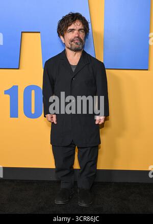 Hollywood, Stati Uniti. 29 settembre 2025. Peter Dinklage arriva alla prima di "Roofman" a Los Angeles tenutasi al Paramount Theatre il 29 settembre 2025 a Hollywood, CA. © LISA OConnor/AFF-USA.com credito: AFF/Alamy Live News Foto Stock