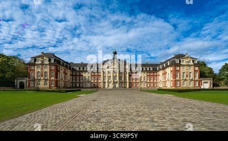 Castello di Münster nella Renania settentrionale-Vestfalia, Germania, Europa Foto Stock