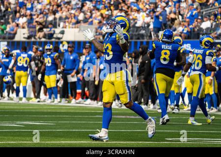 Il running back dei Los Angeles Rams Kyren Williams (23) festeggia durante una partita della NFL contro gli Indianapolis Colts, domenica 28 settembre 2025, al SoFi Stadium, a Inglewood, CA. i Rams sconfissero i Colts 27-20. (Jon Endow/immagine dello sport) Foto Stock