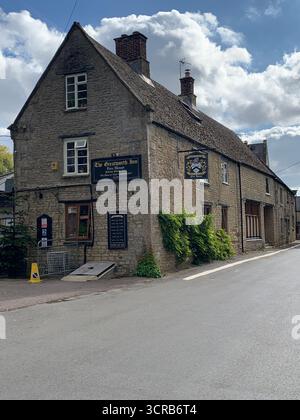 GREATWORTH Northamptonshire Greatworth History Church Village Pargiter Washington Armey sposò un vecchio posto di famiglia all'interno della residenza locale Foto Stock