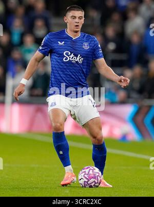 Liverpool, Regno Unito. 29 settembre 2025. Vitalii Mykolenko dell'Everton durante la partita Everton vs West Ham United Premier League all'Hill Dickinson Stadium di Liverpool. Il credito per immagini dovrebbe essere: Andrew Yates/Sportimage Credit: Sportimage Ltd/Alamy Live News Foto Stock