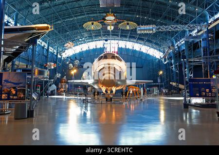 Chantilly, Virginia, Stati Uniti d'America – 30 agosto 2025: Discovery Nhai a Steven F. Udvar Hazy Center Aviation Museum Foto Stock