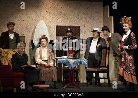 Vera Mueller (sig.ra Wilberforce), Thilo Herrmann (prof. Marcus), Silvio Hildebrandt (Dr. Courtenay), Pablo Nina Toculescu (Willie Knoxton), Alejandro RAM Foto Stock