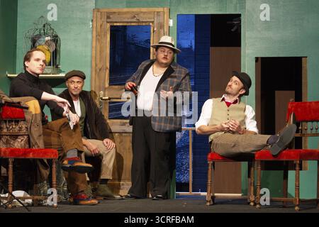 Thilo Herrmann (Prof. Marcus), Silvio Hildebrandt (Dr. Courtenay), Pablo Nina Toculescu (Willie Knoxton), Henning Wolff (Louis Harvey), LADYKILLERS, tel Foto Stock