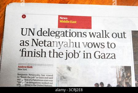 "Le delegazioni delle Nazioni Unite escono mentre Netanyahu giura di "finire il lavoro” a Gaza”, il quotidiano The Guardian titola Israele notizie sulla guerra di Gaza 27 settembre 2025 Londra Regno Unito Foto Stock