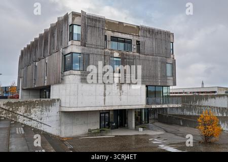 Veröld, hús Vigdísar presso l'Università dell'Islanda, sede del punto di riferimento per gli studi linguistici moderni, aperto nel 2017, Reykjavík Foto Stock