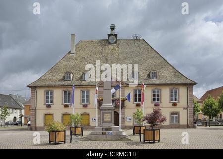 Municipio, Hotel de Ville, Neuf-Brisach, dipartimento Haut-Rhin, Alsazia, Francia Foto Stock