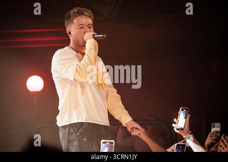 BARCELLONA, ESPAÑA – SETTEMBRE 30. Alfa en concierto en la sala Apolo el 30 de septiembre de 2025 en Barcelona, España. (Foto por Fernando Pérez) Foto Stock