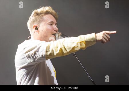 BARCELLONA, ESPAÑA – SETTEMBRE 30. Alfa en concierto en la sala Apolo el 30 de septiembre de 2025 en Barcelona, España. (Foto por Fernando Pérez) Foto Stock