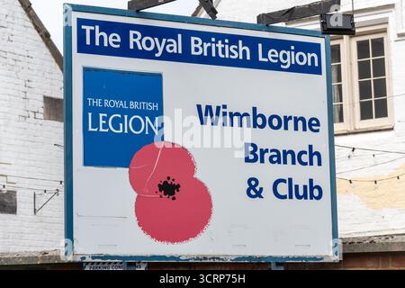 Firma fuori dalla sala o dal club della Royal British Legion a Wimborne Minster, Dorset, Inghilterra, Regno Unito. Beneficenza per ex militari Foto Stock