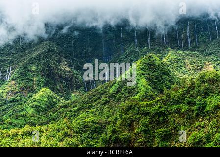 All'interno di un vulcano Tahitiano estinto Foto Stock