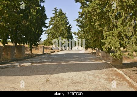 Strade della città romana di Italica, situata nella città di Santiponce nella provincia di Siviglia, Andalusia, Spagna Foto Stock