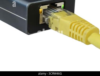 Cavo Internet collegato a una stazione hub USB-C multifunzione, Ethernet Foto Stock