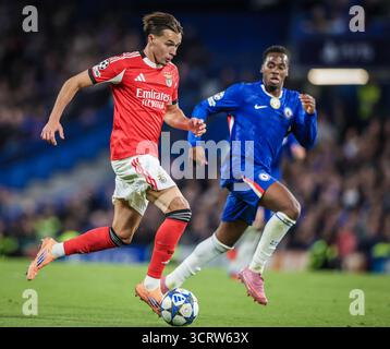 30 settembre 2025, Stamford Bridge, Londra, Regno Unito - UEFA Champions League: Chelsea FC (1) vs SL Benfica (0); Amar Dedić del Benfica Foto Stock