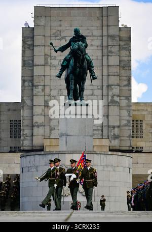 Praga, Repubblica Ceca. 3 ottobre 2025. Una parata in occasione del 30° anniversario del dispiegamento del 4° battaglione nella missione di pace UNPROFOR e ha presentato distintivi commemorativi ai suoi membri, Memoriale Nazionale a Vitkov, Praga, Repubblica Ceca, 3 ottobre 2025. Crediti: Roman Vondrous/CTK Photo/Alamy Live News Foto Stock