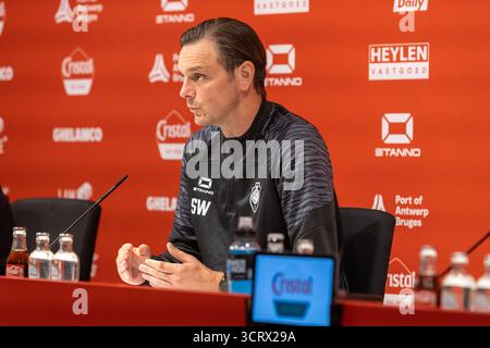 Anversa, Belgio. 3 ottobre 2025. L'allenatore di Anversa Stef Wils, nella foto, durante una conferenza stampa della squadra di calcio belga Royal Antwerp FC, venerdì 03 ottobre 2025 ad Anversa. Durante questa conferenza stampa, il club discuterà la partita contro il Cercle Brugge. BELGA FOTO ZENO DRUYTS credito: Belga News Agency/Alamy Live News Foto Stock