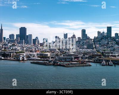 Vista aerea dello skyline di San Francisco con la Piramide Transamerica Foto Stock