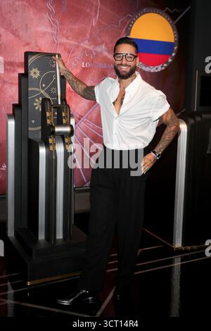New York, Stati Uniti. 3 ottobre 2025. NEW YORK, NEW YORK - 3 OTTOBRE: La superstar colombiana Maluma illumina l'Empire State Building in occasione del suo prossimo Don Juan World Tour il 3 ottobre 2025 a New York. L'artista nominato ai Grammy ha segnato l'occasione con fan e media, aggiungendo il potere della stella latina a uno dei monumenti più iconici della città. (Foto: Giada Papini Rampelotto/EuropaNewswire/Sipa USA) credito: SIPA USA/Alamy Live News Foto Stock