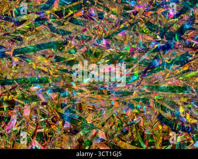 Sfondo olografico astratto con colori arcobaleno vivaci, trama a lamina iridescente, futuristico sfondo digitale per il design. Risoluzione ultra alta Foto Stock