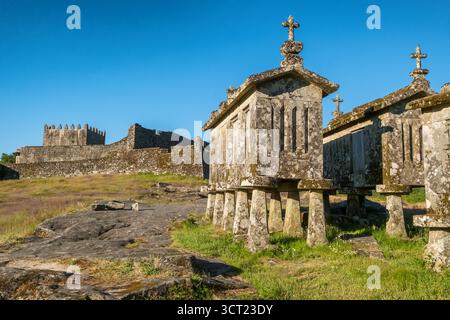 Granai tradizionali di Lindoso in Portogallo Foto Stock