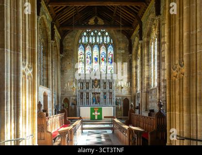 Interno della chiesa Minster di Santa Maria, Ilminster, Somerset, Inghilterra, Regno Unito Foto Stock