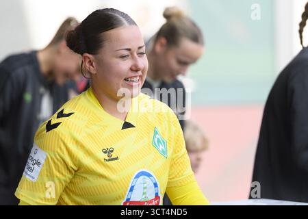 Monaco, Germania. 4 ottobre 2025. Portiere Mariella El Sherif (39 SV Werder Brema) durante il Google Pixel Frauen Bundesliga match tra FC Bayern Monaco e Werder Brema al FC Bayern Campus di Monaco, Germania. Credito: SPP Sport Press Photo. /Alamy Live News Foto Stock