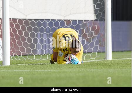 Monaco, Germania. 4 ottobre 2025. Portiere Mariella El Sherif (39 SV Werder Brema) durante il Google Pixel Frauen Bundesliga match tra FC Bayern Monaco e Werder Brema al FC Bayern Campus di Monaco, Germania. Credito: SPP Sport Press Photo. /Alamy Live News Foto Stock
