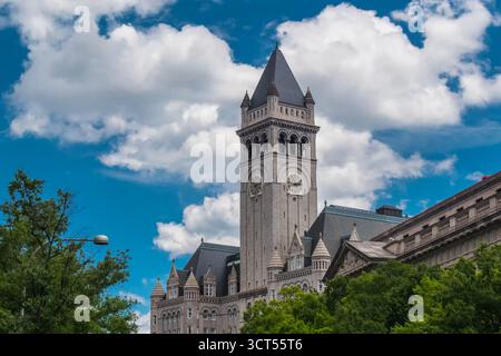 Washington, Stati Uniti d'America - 23 Giugno 2017: Old Post office pavilion con torre campanaria a Washington DC, Stati Uniti d'America. Foto Stock