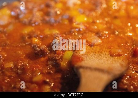 Preparazione della salsa alla bolognese Wagyu che sogna Foto Stock