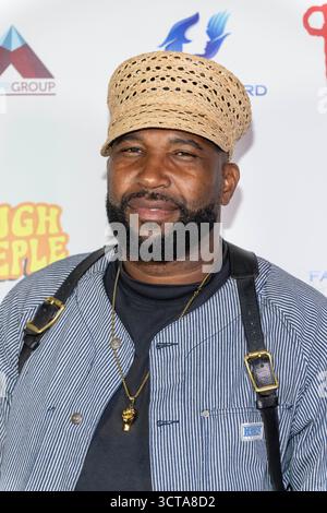 Los Angeles, Stati Uniti. 4 ottobre 2025. Il CEO Akil West partecipa a Queeny King presenta il Variety Show al Kookaburra Lounge, Los Angeles, CA, 4 ottobre 2025 Credit: Eugene Powers/Alamy Live News Foto Stock