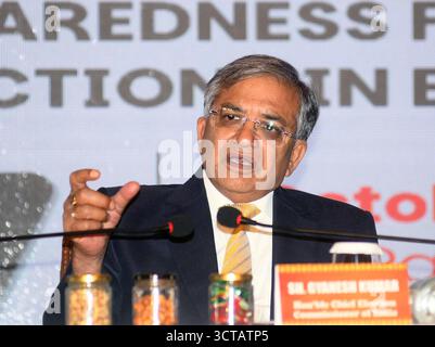 Patna, India. 5 ottobre 2025. PATNA, INDIA - 5 OTTOBRE 2025: Gyanesh Kumar, Commissario elettorale capo dell'India, tiene una conferenza stampa all'Hotel Taj, il 5 ottobre. (Foto di Santosh Kumar/Hindustan Times/Sipa USA ) credito: SIPA USA/Alamy Live News Foto Stock