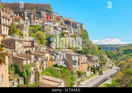 Vista sulla città storica, Ragusa Ibla, provincia di Ragusa, Sicilia, Italia Foto Stock