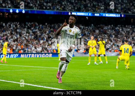 Madrid, Spagna. 4 ottobre 2025. Vinicius Junior del Real Madrid CF durante la Liga EA Sport match tra Real Madrid e Villarreal CF, il 4 ottobre 2025. - 04/10/2025 - Spagna/Madrid/Madrid - LGM/le Pictorium credito: LE PICTORIUM/Alamy Live News Foto Stock