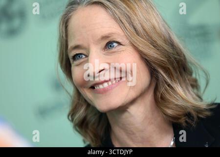 New York, New York, Stati Uniti. 5 ottobre 2025. Jodie Foster partecipa alla prima del New York Film Festival di "A Private Life" alla Alice Tully Hall di New York. Crediti: Greg Allen/Alamy Live News. Foto Stock
