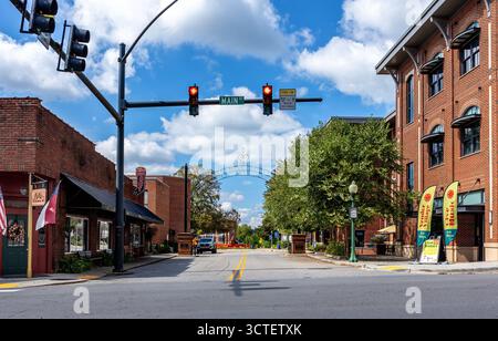 Mars Hill, North Carolina, USA-28 settembre 2025: Vista dell'ingresso alla Mars Hill University da Main Street. Foto Stock