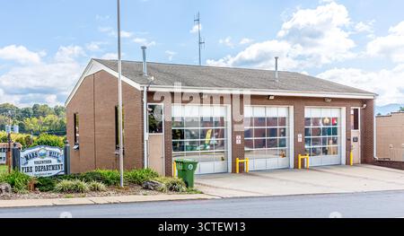Mars Hill, North Carolina, USA-28 settembre 2025: Mars Hill Volunteer Fire Department, edificio e cartello. Foto Stock