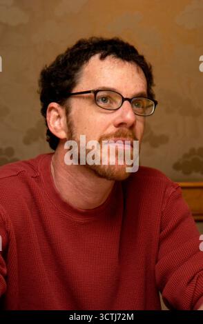 Ethan Coen a una conferenza stampa per i Ladykillers. Hotel St.Regis, Los Angeles, 12 marzo 2004 Foto Stock