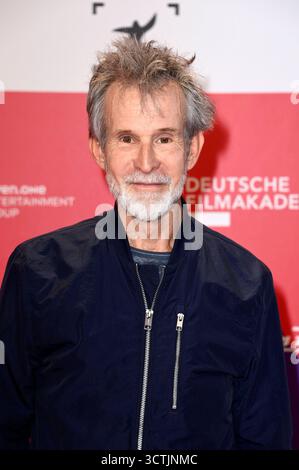 Ulrich Matthes bei der 26. Verleihung der First Steps Awards 2025 al Theater des Westens. Berlino, 06.10.2025 *** Ulrich Matthes alla 26° presentazione dei First Steps Awards 2025 al Theater des Westens Berlin, 06 10 2025 foto:Xn.xKubelkax/xFuturexImagex Steps 5175 Foto Stock