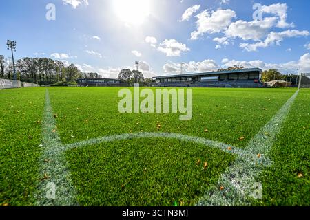 Deinze, Belgio. 4 ottobre 2025. Stadion Deinze nella foto davanti ad una partita di calcio femminile tra RSC Anderlecht Women e AA Gent Ladies nella terza partita della stagione 2024 - 2025 della belga lotto Womens Super League, sabato 4 ottobre 2025 a Deinze, Belgio. Crediti: Sportpix/Alamy Live News Foto Stock