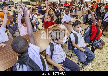 Miami Florida,Little Haiti,Little River Water Elementary,Red Ribbon Week,programmi antidroga e assemblee,non violence Project USA speaker,Student st Foto Stock