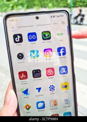 Vietnam, Hanoi, Vinfast moto taxi Foto Stock