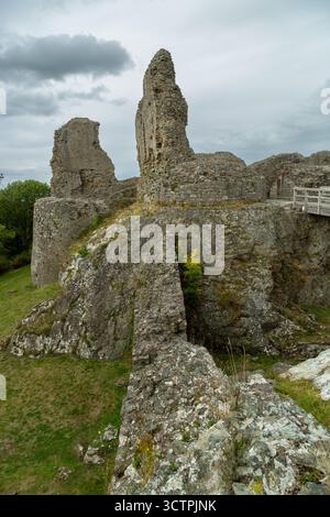 Rovine del castello di Montgomery, Montgomery, Powys, Galles. Le strutture difensive sul sito del castello furono costruite per la prima volta nell'XI secolo. Foto Stock