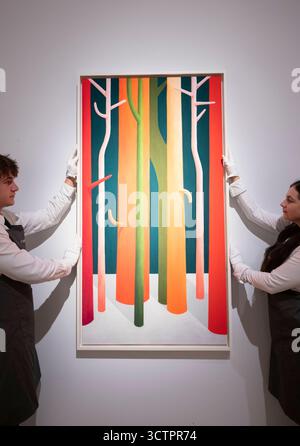Christie's, Londra, Regno Unito. 8 ottobre 2025. La London Evening sale del XX/XXI secolo si svolge il 15 ottobre. Le attrazioni principali includono: Nicolas Party (B. 1980), Tree Trunks, 2015, stima £ 800.000 - 1.200.000. Crediti: Malcolm Park/Alamy Live News Foto Stock